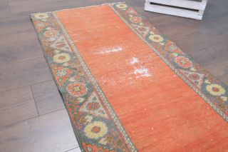 2x9 Bordered Vintage Runner Rug - Thumbnail