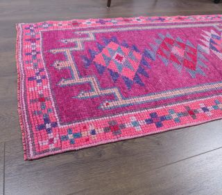 Vintage Hand-Knotted Runner Rug - Thumbnail