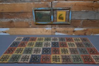 Vintage Area Rug - Thumbnail