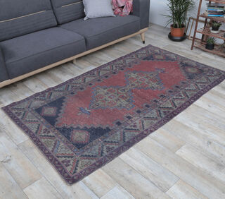 Aklim - Tribal Turkish Vintage Rug - Thumbnail