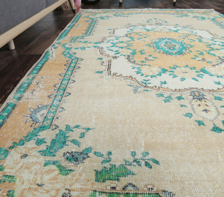 Azad - Medallion Vintage Warm Rug