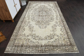 Handmade Persian Vintage Area Rug - Thumbnail