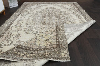 Handmade Persian Vintage Area Rug - Thumbnail