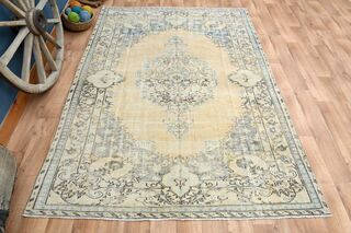 Washable Vintage Area Rug - Thumbnail