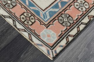 Milas Pure Wool Area Rug - Thumbnail