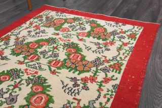 Red Bordered & Floral Vintage Area Rug - Thumbnail