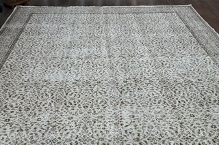 Floral Gray Beige Area Rug - Thumbnail