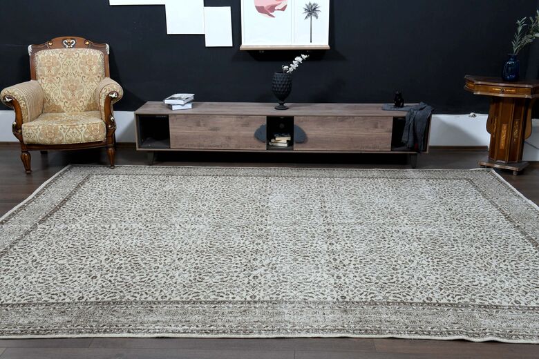 Floral Gray Beige Area Rug