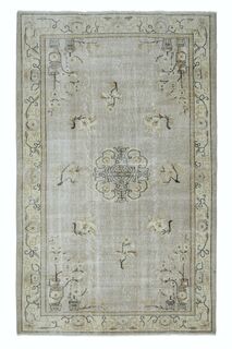 Vintage Area Rug - Thumbnail