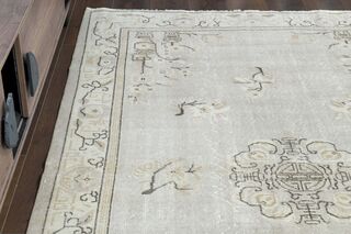 Vintage Area Rug - Thumbnail