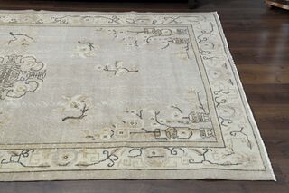 Vintage Area Rug - Thumbnail