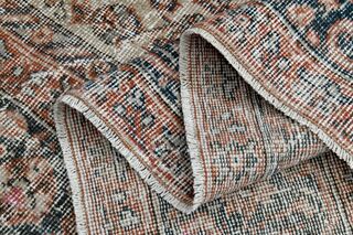 Medallion Handwoven Antique Rug - Thumbnail