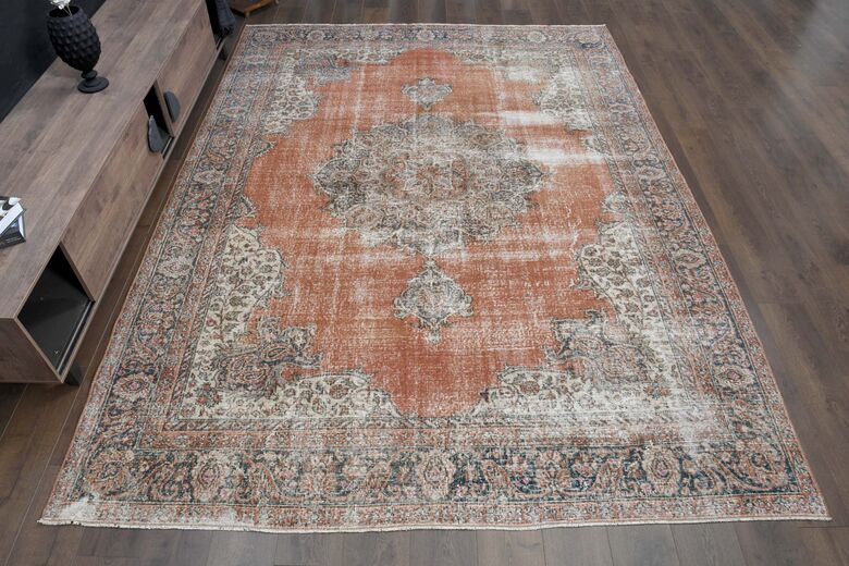 Medallion Handwoven Antique Rug