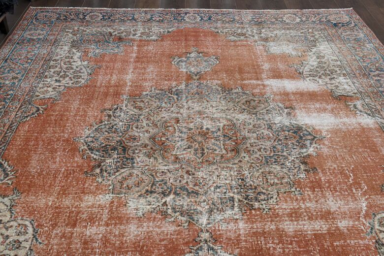 Medallion Handwoven Antique Rug