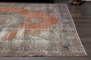 Medallion Handwoven Antique Rug - Thumbnail