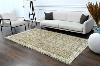 Vintage Floral Area Rug - Thumbnail