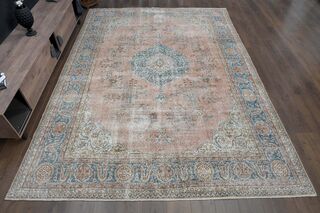 Turkish Floral Area Rug - Thumbnail