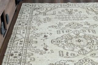 Vintage Oriental Beige Rug - Thumbnail