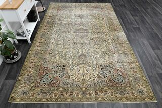 Vintage Floral Area Rug - Thumbnail