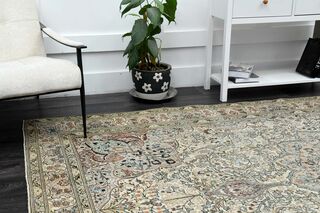 Vintage Floral Area Rug - Thumbnail