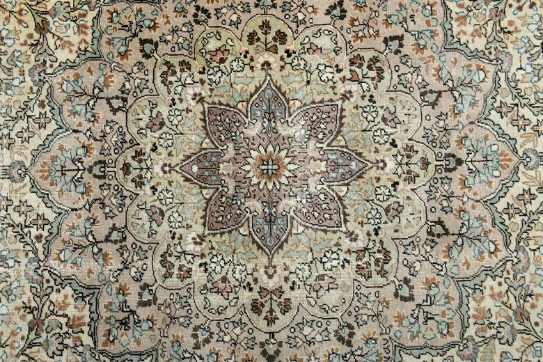 Vintage Floral Area Rug