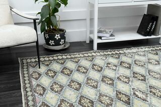 Diamonds Vintage Area Rug - Thumbnail