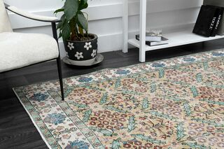 Vintage Area Rug - Thumbnail