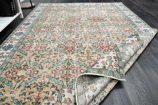 Vintage Area Rug - Thumbnail