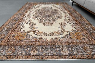 Vintage Oriental Rug - Thumbnail