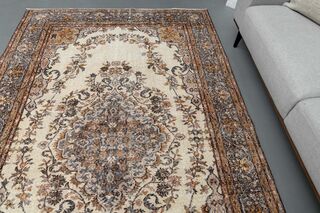 Vintage Oriental Rug - Thumbnail