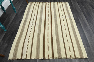 Wool Area Medium Rug - Thumbnail