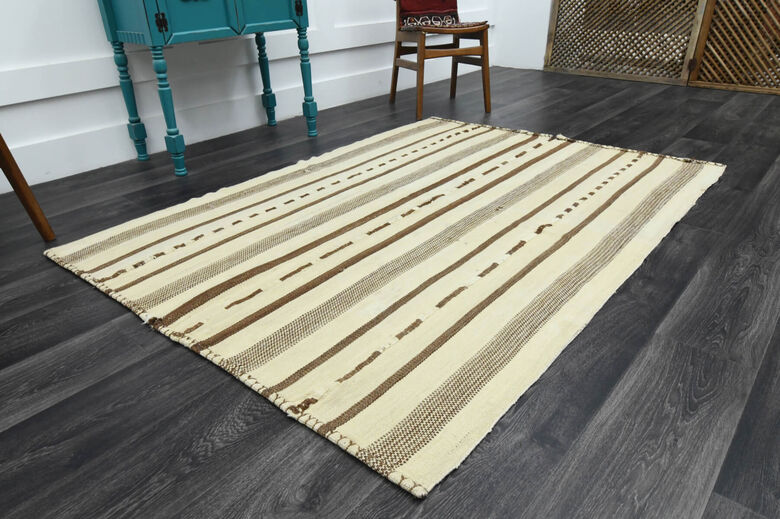 Wool Area Medium Rug