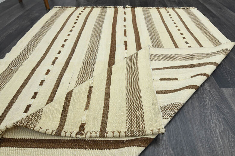 Wool Area Medium Rug