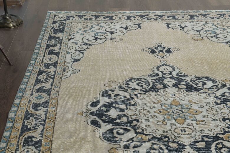 Medallion Vintage Area Rug