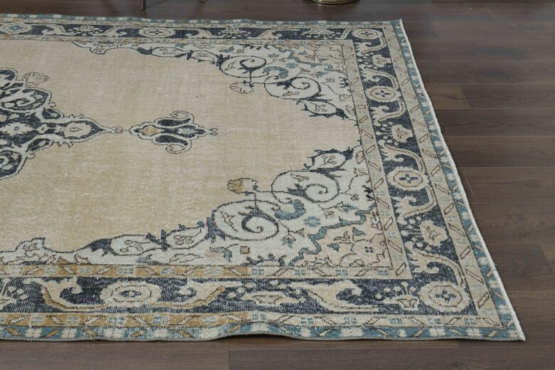 Medallion Vintage Area Rug