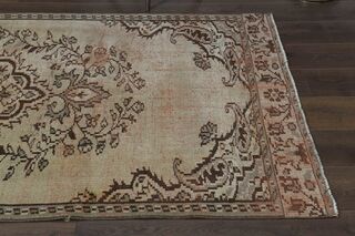 Modern Vintage Area Rug - Thumbnail