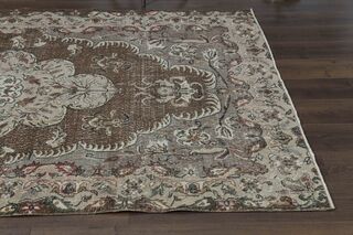 Brown Oriental Vintage Rug - Thumbnail