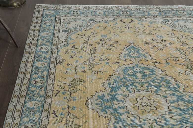 Oriental Oushak Area Rug