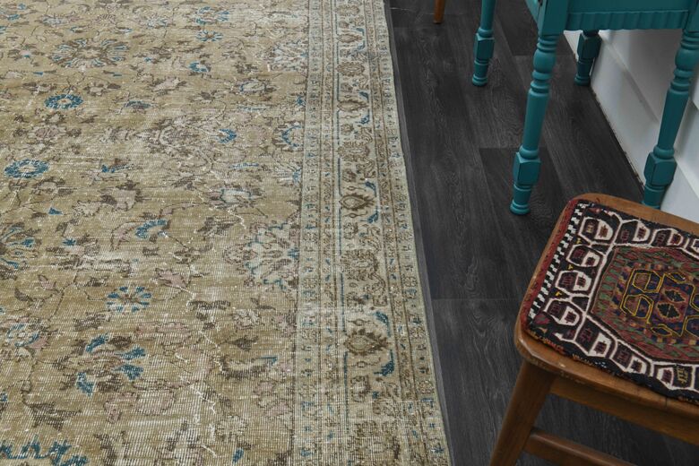 Rustic Vintage Area Rug