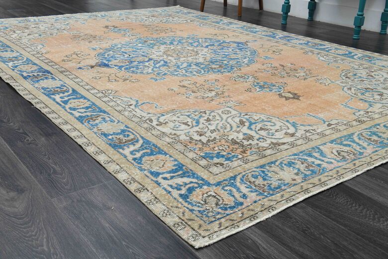 Oriental Oushak Rug