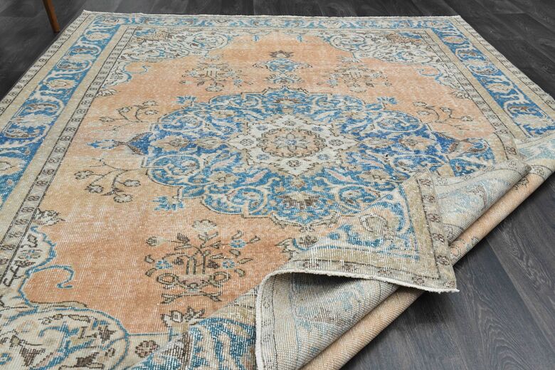 Oriental Oushak Rug