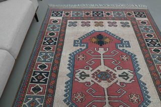 Milas Vintage Area Rug - Thumbnail