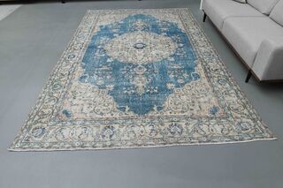 Handmade Vintage Area Rug - Thumbnail