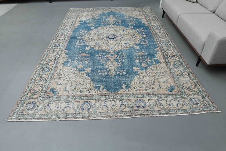 Handmade Vintage Area Rug