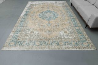 Turkish Vintage Area Rug - Thumbnail