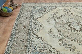 Oriental Vintage Persian Rug - Thumbnail