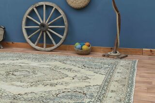 Oriental Vintage Persian Rug - Thumbnail