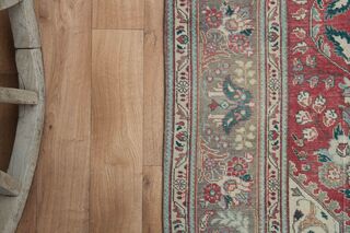 Heriz Persian Handwoven Area Rug - Thumbnail