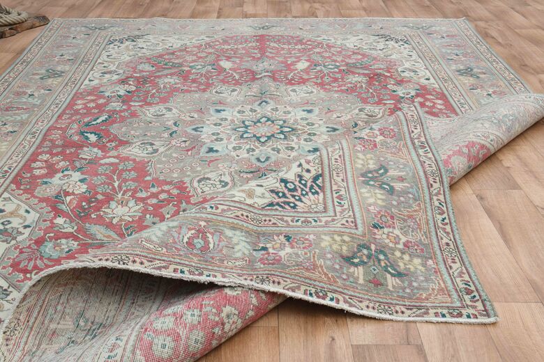 Heriz Persian Handwoven Area Rug