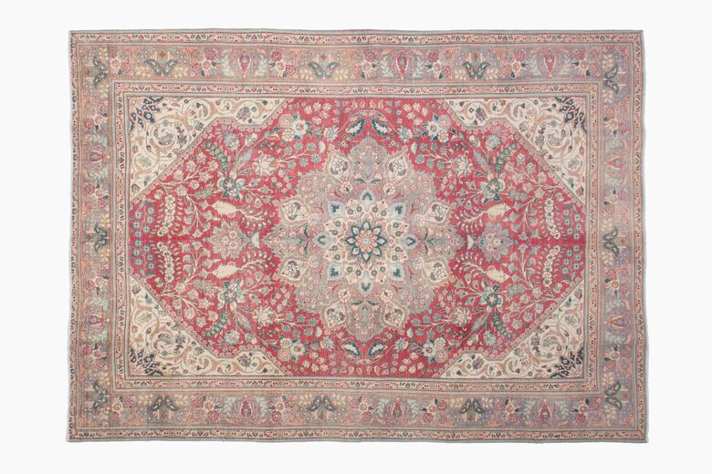 Heriz Persian Handwoven Area Rug